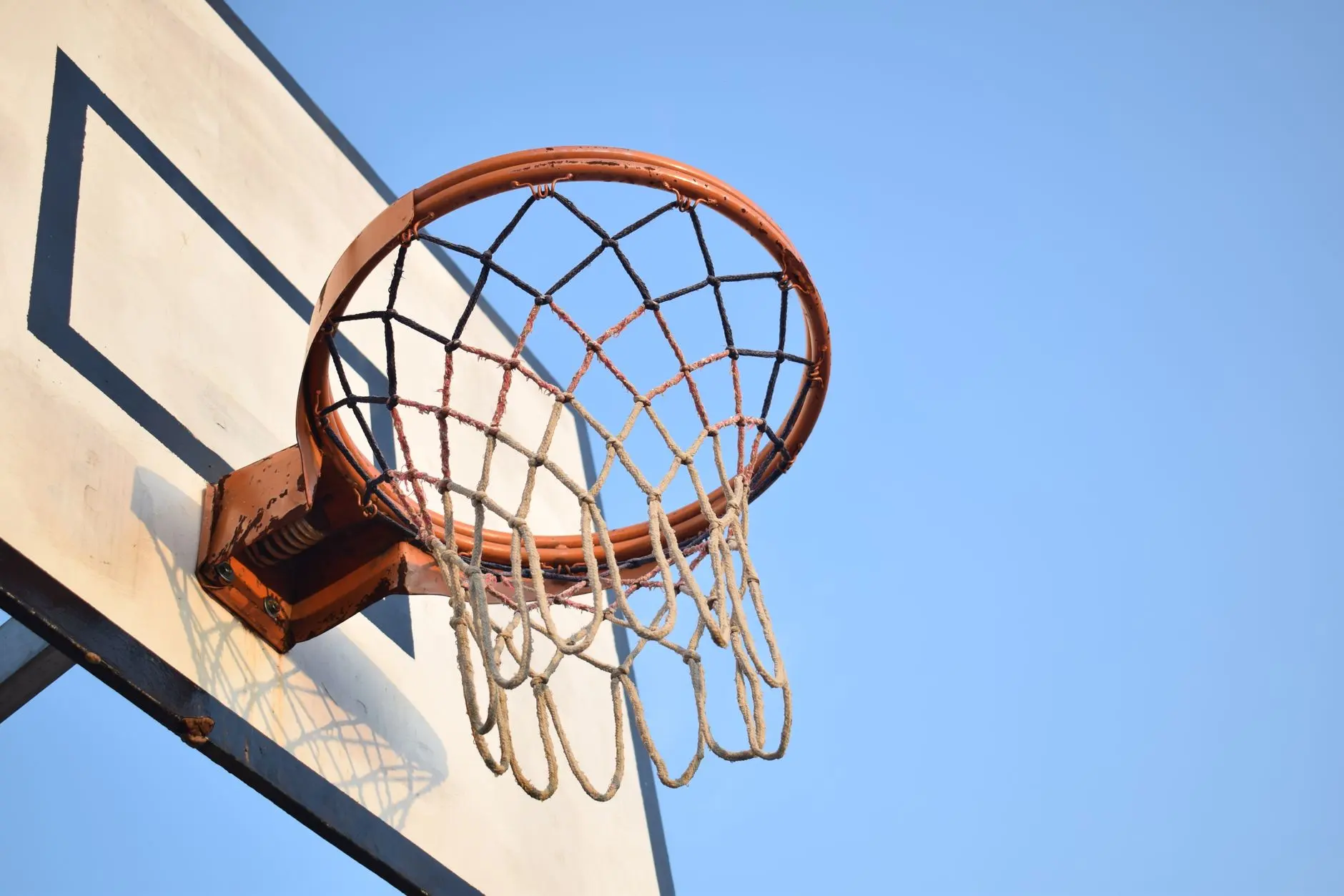 南摩电子科技产品型号对比：快充头与数据线性能参数分析