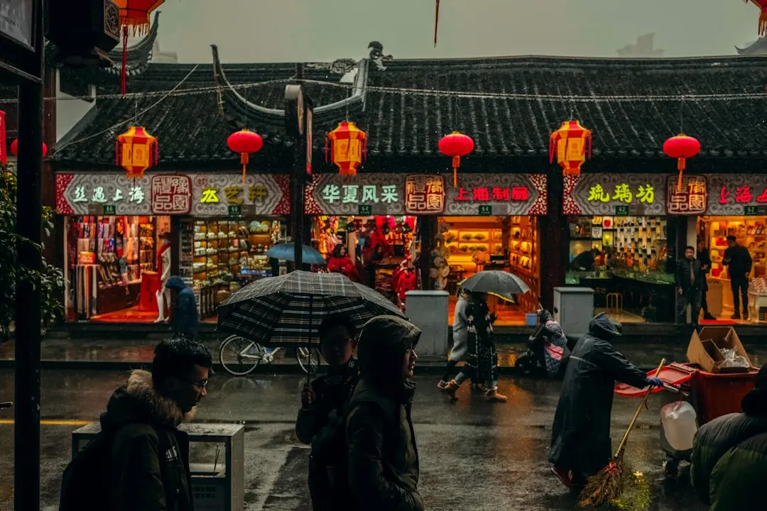深圳电子产业观察：手机配件供应链如何应对快充技术迭代挑战